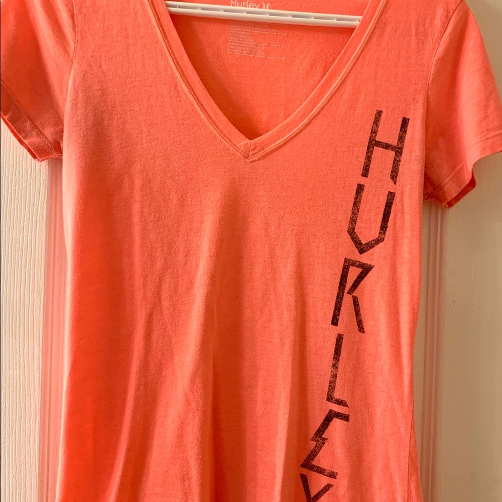 Hurley pink t-shirt